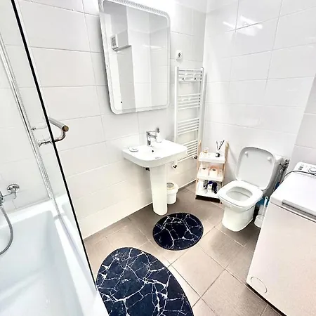 Apartament In Regim *